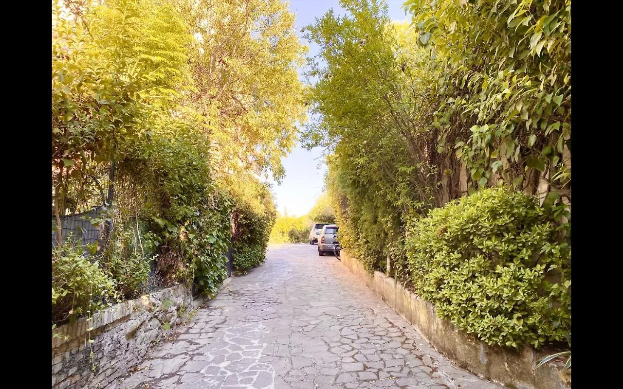 Charming Mini Apartment Near Vatican With Parking Rome